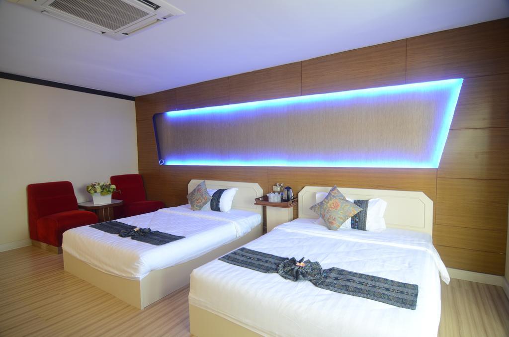 Centro Cnx Hotel Chiang Mai Room photo